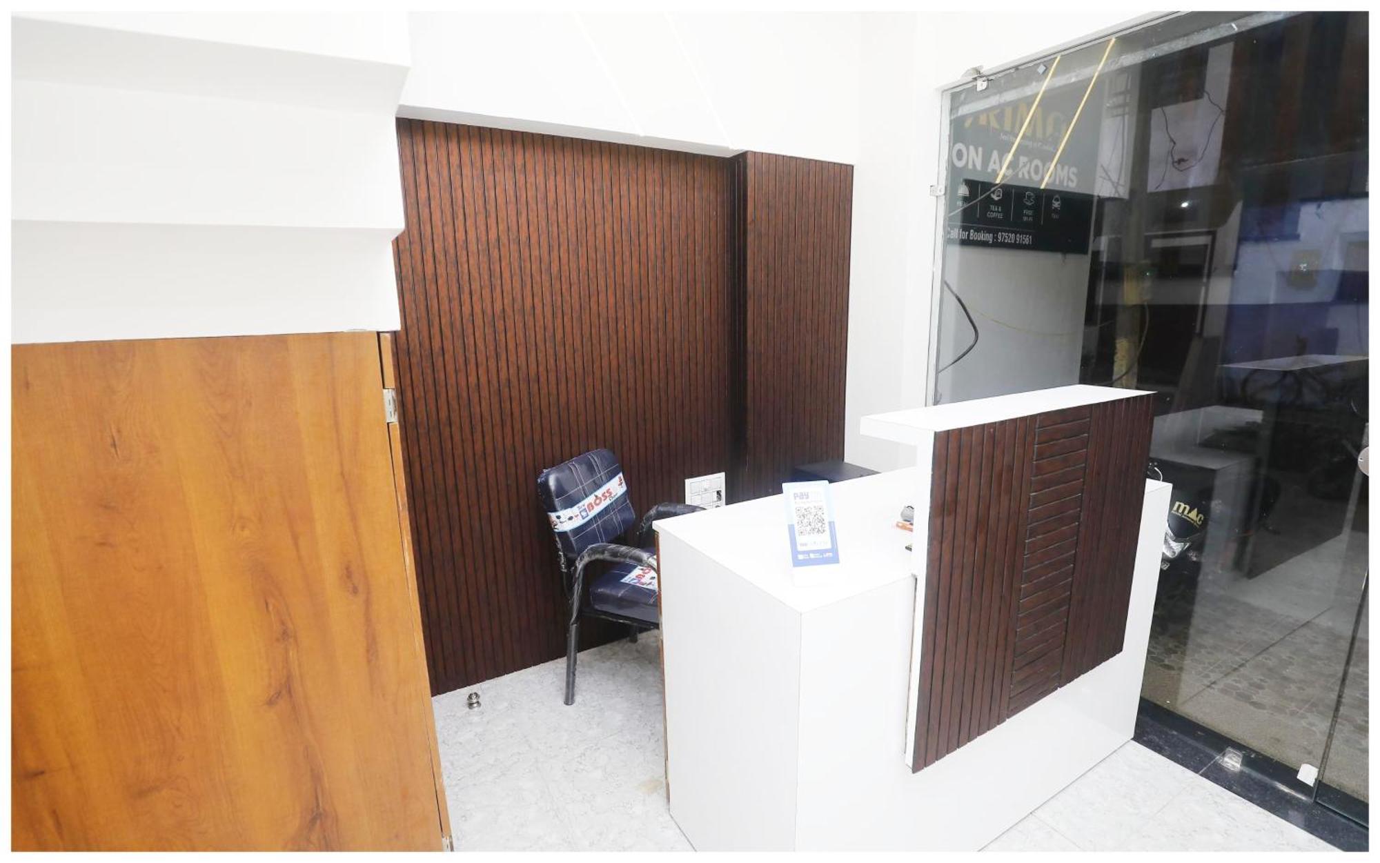 Premium Hotel Ujjain - G A R I M A - Near Mahakal Temple And Rivar - Railway Station - Hygiene & Spacious Room - With Wifi- And Parking Facilities - Best Hotel In 우자인 외부 사진