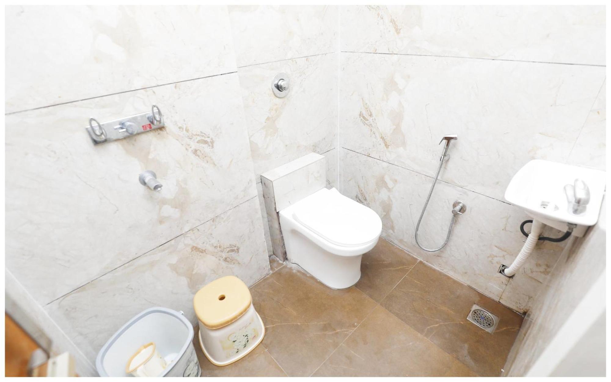 Premium Hotel Ujjain - G A R I M A - Near Mahakal Temple And Rivar - Railway Station - Hygiene & Spacious Room - With Wifi- And Parking Facilities - Best Hotel In 우자인 외부 사진