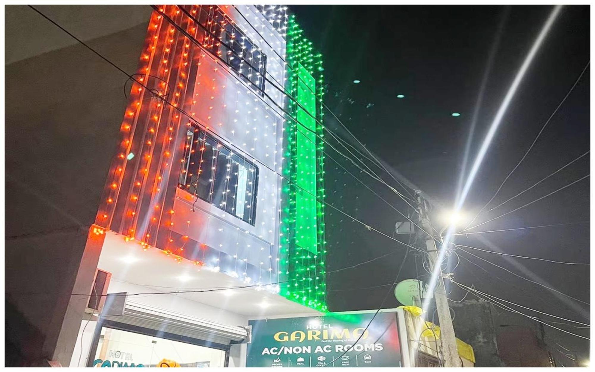 Premium Hotel Ujjain - G A R I M A - Near Mahakal Temple And Rivar - Railway Station - Hygiene & Spacious Room - With Wifi- And Parking Facilities - Best Hotel In 우자인 외부 사진