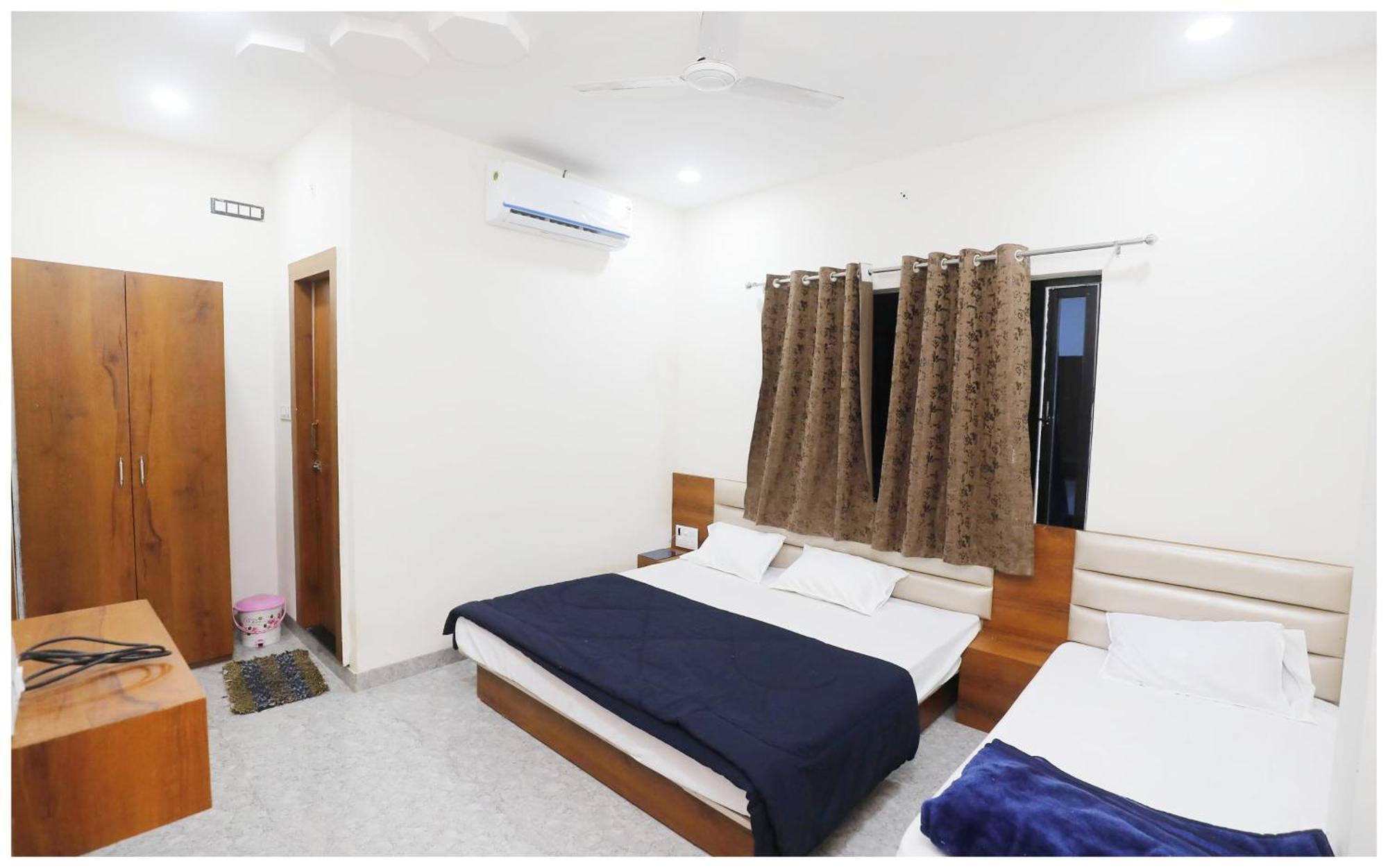 Premium Hotel Ujjain - G A R I M A - Near Mahakal Temple And Rivar - Railway Station - Hygiene & Spacious Room - With Wifi- And Parking Facilities - Best Hotel In 우자인 외부 사진